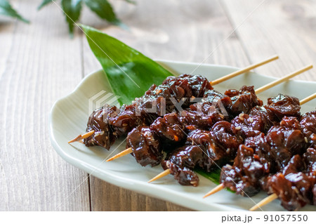 鯨肉の南蛮漬け串 91057550
