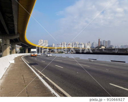 viaduct on Estado avenue in Sao Paulo city, cityscape 91066927