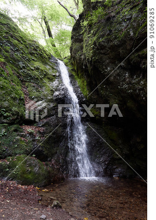 綾広の滝(奥多摩) 綾広の滝(奥多摩) 91069285