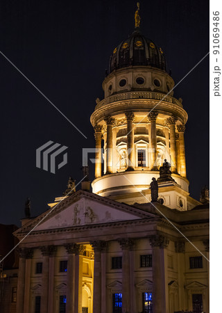 German cathedral at Gendarmenmarkt Berlin German cathedral at Gendarmenmarkt Berlin 91069486