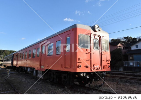 国鉄キハ20系気動車 (キハ20 ) 天竜浜名湖鉄道 天竜二俣駅構内保存車 91069636