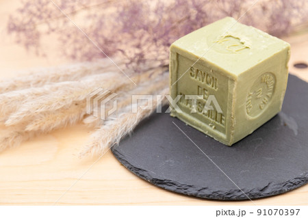 マルセイユ石鹼　オリーブオイル石鹸 91070397