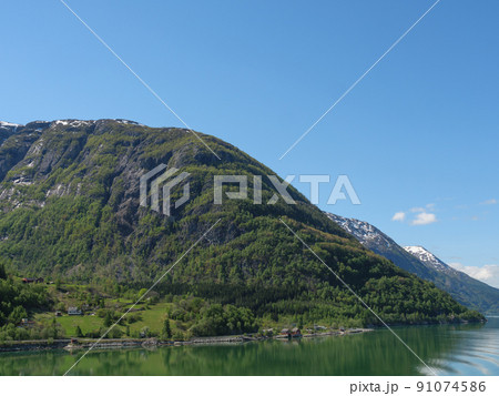 small village of Eidfjord in norway 91074586