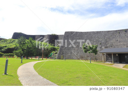 首里城の石垣(東のアザナ、世誇殿、女官居室側) 首里城の石垣(東のアザナ、世誇殿、女官居室側) 91080347