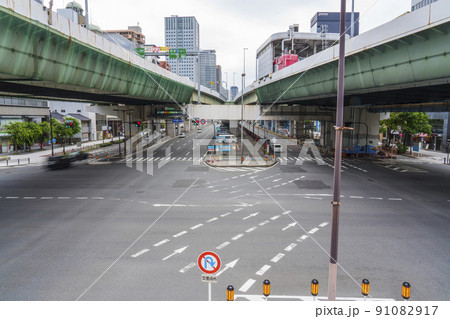 大阪市西区西本町 中央大通 阿波座1交差点 大阪市西区西本町 中央大通 阿波座1交差点 91082917