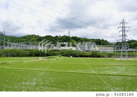 島根県 松江市の変電所(春) 島根県 松江市の変電所(春) 91083189