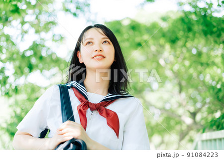 セーラー服の女子高生 91084223