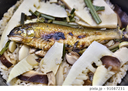 鮎の炊き込みご飯 鮎の炊き込みご飯 91087231