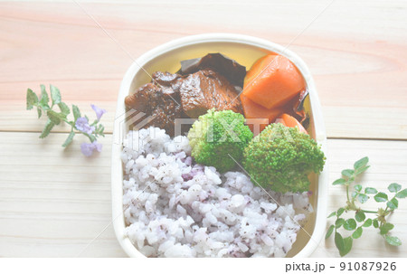 梅雨時に適した弁当 水分少な目ヘルシーカラフルおかず 梅雨時に適した弁当 水分少な目ヘルシーカラフルおかず 91087926