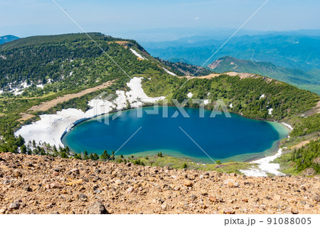 一切経山より望む五色沼 魔女の瞳 秘密の絶景 一切経山より望む五色沼 魔女の瞳 秘密の絶景 91088005