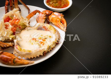 Steamed egg crab with fresh milk Steamed egg crab with fresh milk 91089233