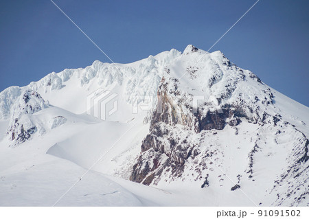 ティンバーラインロッジから見るマウントフッド山頂 ティンバーラインロッジから見るマウントフッド山頂 91091502