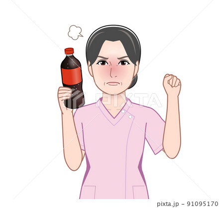 炭酸ジュースを飲む女性 91095170