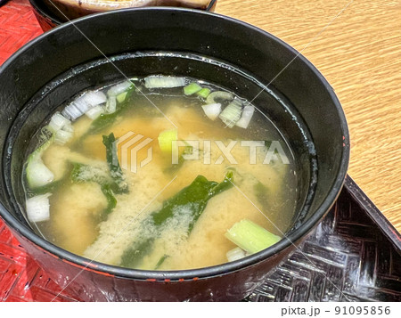 ワカメの味噌汁 ワカメの味噌汁 91095856