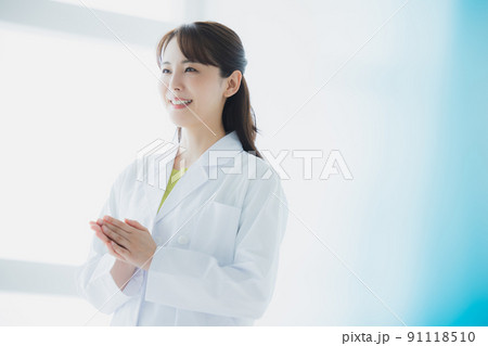 白衣 女性 プレゼン 白衣 女性 プレゼン 91118510
