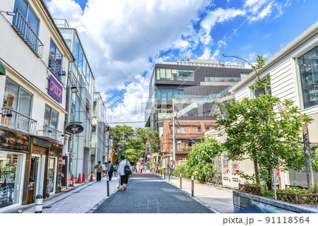 東京渋谷の都市風景　渋谷キャットストリート 91118564