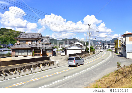 2021年夏。赤穂線の西大寺駅から播州赤穂間の車窓からの風景 2021年夏。赤穂線の西大寺駅から播州赤穂間の車窓からの風景 91119115