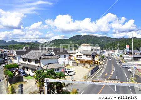 2021年夏。赤穂線の西大寺駅から播州赤穂間の車窓からの風景 2021年夏。赤穂線の西大寺駅から播州赤穂間の車窓からの風景 91119120