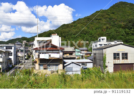 2021年夏。赤穂線の西大寺駅から播州赤穂間の車窓からの風景 2021年夏。赤穂線の西大寺駅から播州赤穂間の車窓からの風景 91119132
