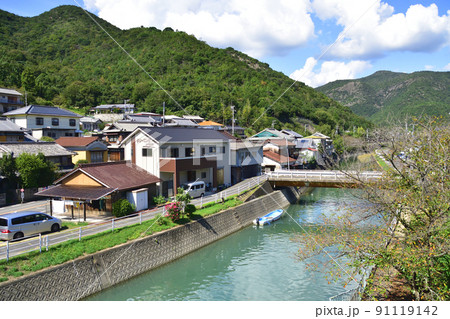 2021年夏。赤穂線の西大寺駅から播州赤穂間の車窓からの風景 91119142