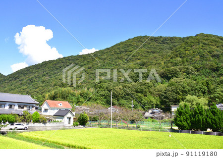 2021年夏。赤穂線の西大寺駅から播州赤穂間の車窓からの風景 2021年夏。赤穂線の西大寺駅から播州赤穂間の車窓からの風景 91119180