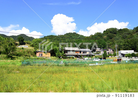 2021年夏。赤穂線の西大寺駅から播州赤穂間の車窓からの風景 2021年夏。赤穂線の西大寺駅から播州赤穂間の車窓からの風景 91119183