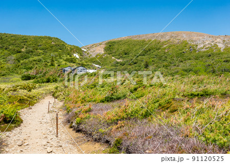 一切経山　酸ヶ平避難小屋　春 91120525