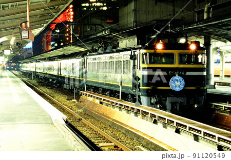 1999年 EF8144シュプールトワイライト信越号 の写真素材 [91120549] - PIXTA