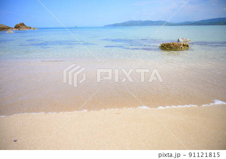 日本海　海　岩　海岸　水平線 91121815