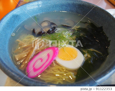 青森の十三湖で食べるしじみラーメンは最高 91122353