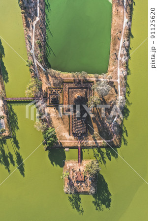 Aerial view of Wat Sra Sri or Wat Sa Si in Sukhothai historical park in Thailand 91125620