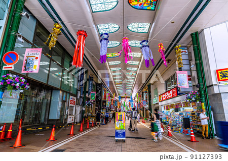 日本の東京都市景観 川崎銀柳街歩行者天国などを望む 日本の東京都市景観 川崎銀柳街歩行者天国などを望む 91127393