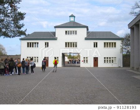 ザクセンハウゼン強制収容所のA棟、入口 91128193