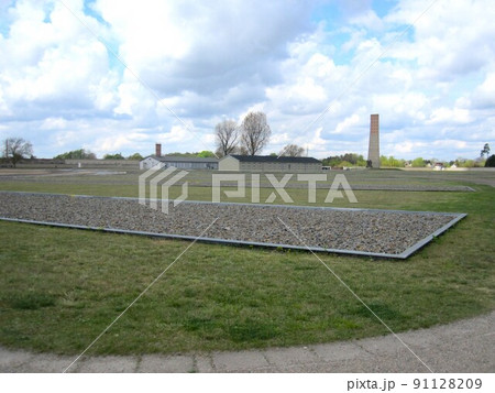 ザクセンハウゼン強制収容所のバラック跡 ザクセンハウゼン強制収容所のバラック跡 91128209