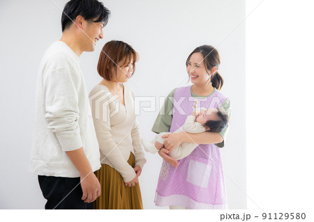 小児科 乳児検診 医療 赤ちゃん 小児科 乳児検診 医療 赤ちゃん 91129580