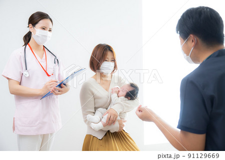 小児科 乳児検診 医療 赤ちゃん 小児科 乳児検診 医療 赤ちゃん 91129669