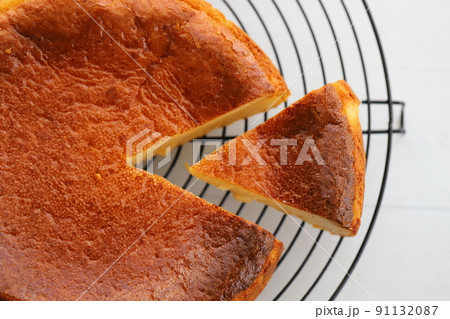 米粉のベイクドチーズケーキ グルテンフリーの手作りケーキ 米粉のベイクドチーズケーキ グルテンフリーの手作りケーキ 91132087