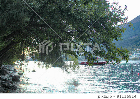 【クイーンズタウン】ワカティプ湖 【クイーンズタウン】ワカティプ湖 91136914