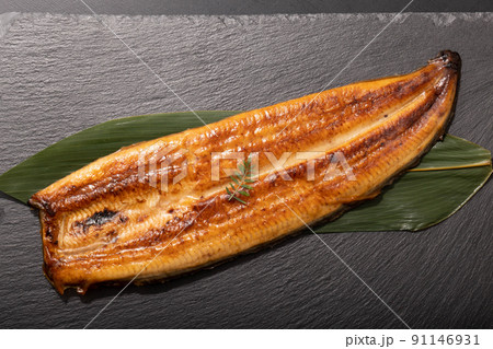 静岡県産　うなぎの蒲焼 91146931