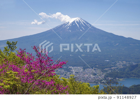 つつじが綺麗な黒岳展望台から見る風景 91148927