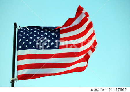 風になびくアメリカ国旗 USA flag streaming in wind 風になびくアメリカ国旗 USA flag streaming in wind 91157665