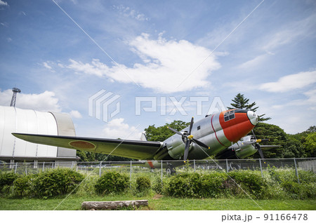 所沢航空公園に設置している今にも飛び出してそうなC46ーA輸送機 91166478