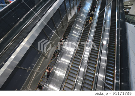 the group of Escalator at the admiralty station, hong kong 19 June 2022 the group of Escalator at the admiralty station, hong kong 19 June 2022 91171739