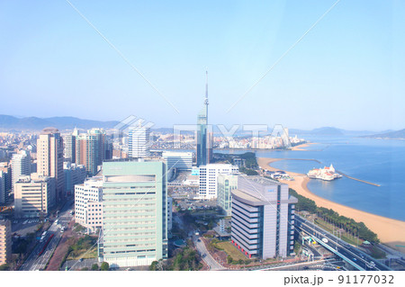 福岡タワーと街並み風景 福岡タワーと街並み風景 91177032