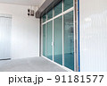 Close-up of sliding glass doors 91181577