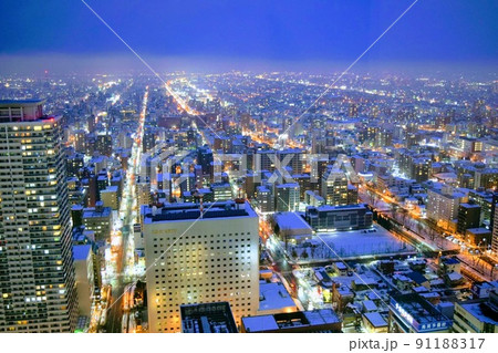 展望室から眺める札幌市の冬の夜景 91188317