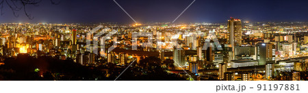 都市夜景景観(熊本駅周辺)「花岡山展望台から熊本市パノラマ夜景風景」 91197881