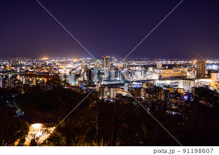 都市夜景景観「花岡山展望台から熊本市パノラマ夜景風景」 都市夜景景観「花岡山展望台から熊本市パノラマ夜景風景」 91198607
