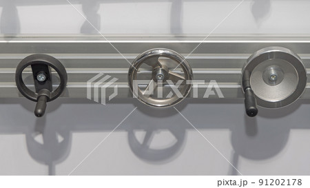 Hand Wheels Cast Iron Hand Wheels Cast Iron 91202178