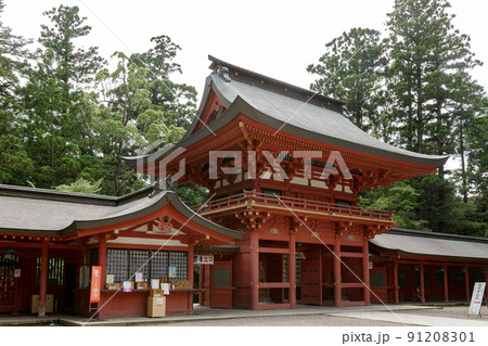 東国三社の一社である香取郡宮のシンボルと言われる桜門 東国三社の一社である香取郡宮のシンボルと言われる桜門 91208301